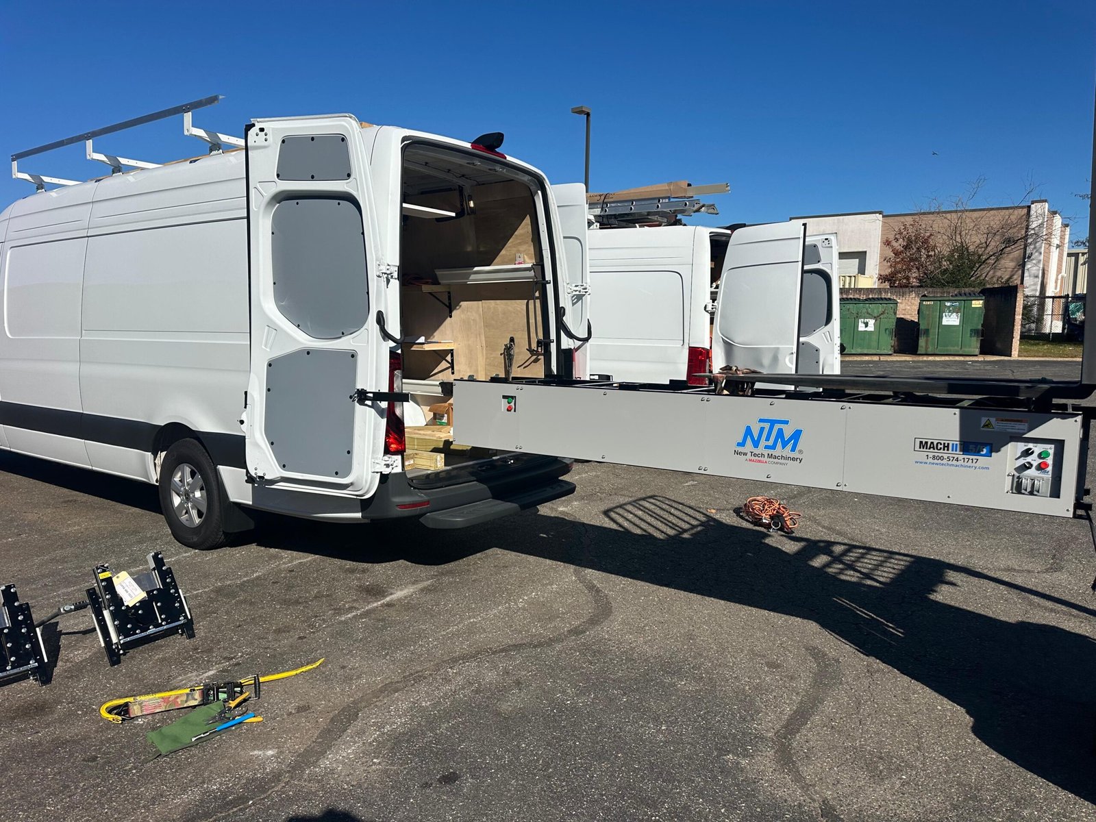 On-site fabrication of seamless aluminum gutters in Norfolk VA